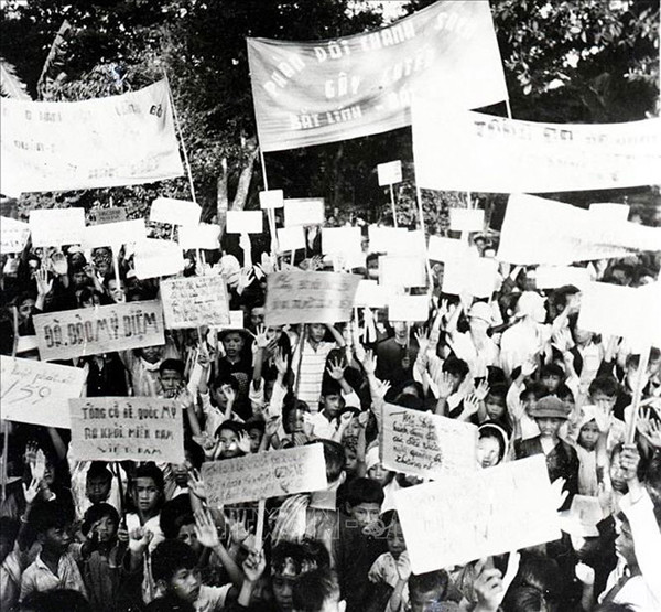 동커이 봉기- 1백만명의 여성들이 참여했다