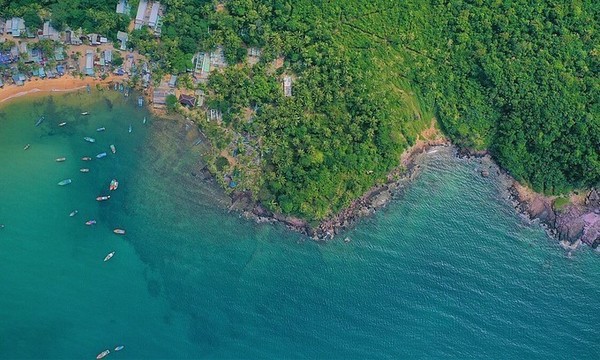 베트남 끼엔장성의 푸꾸옥 섬
